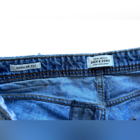 Jack And Jones Men’s Denim Shorts - Picture 5 of 6
